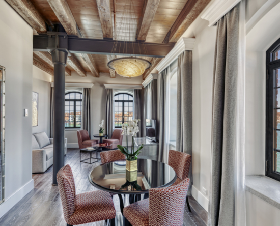 Molino Tower Suite